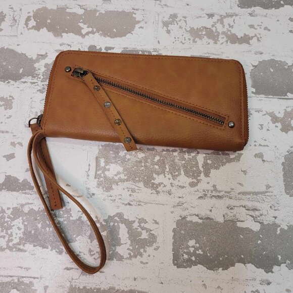 2545‎ Free People Vegan Brown Leather Wallet - Picture 1 of 4